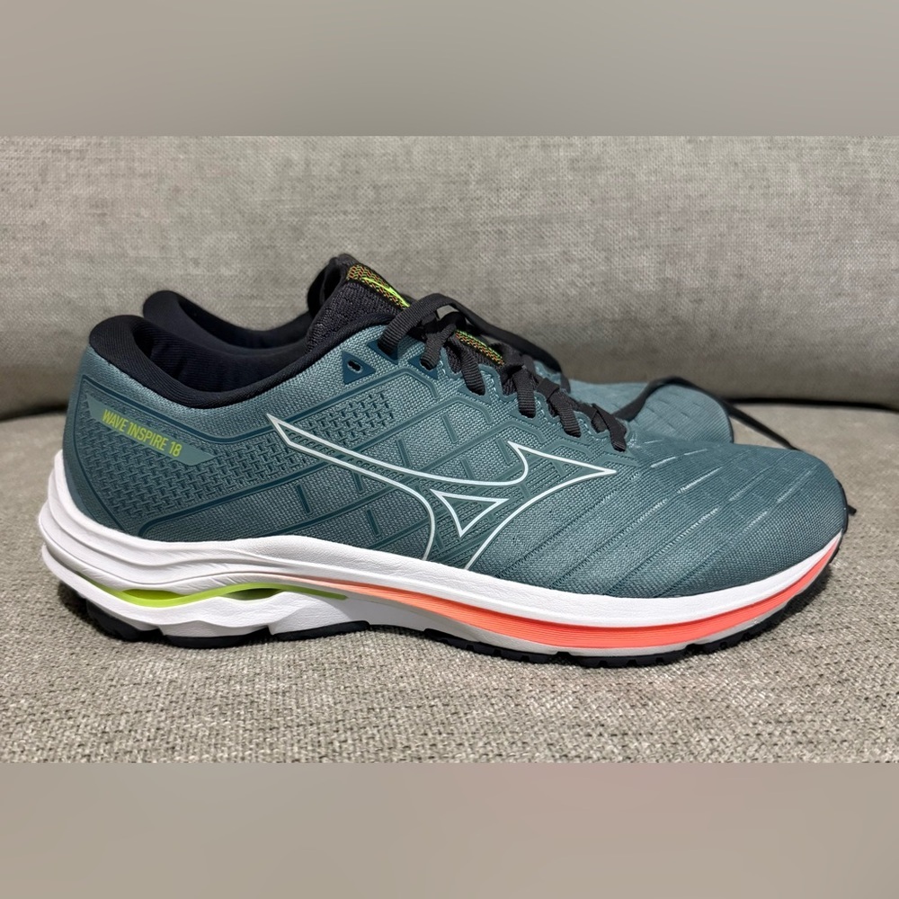 Mizuno Wave Inspire 18 Blue Running Shoes